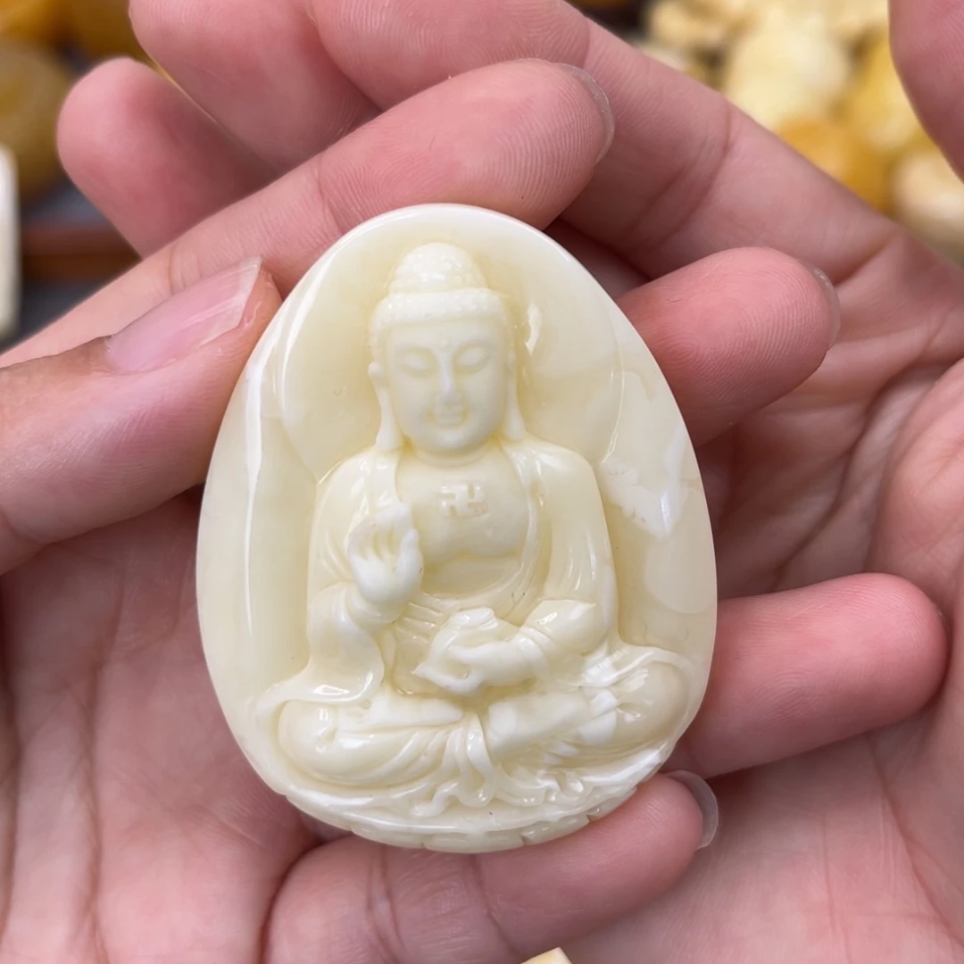 未镶嵌琥珀裸石大日如来