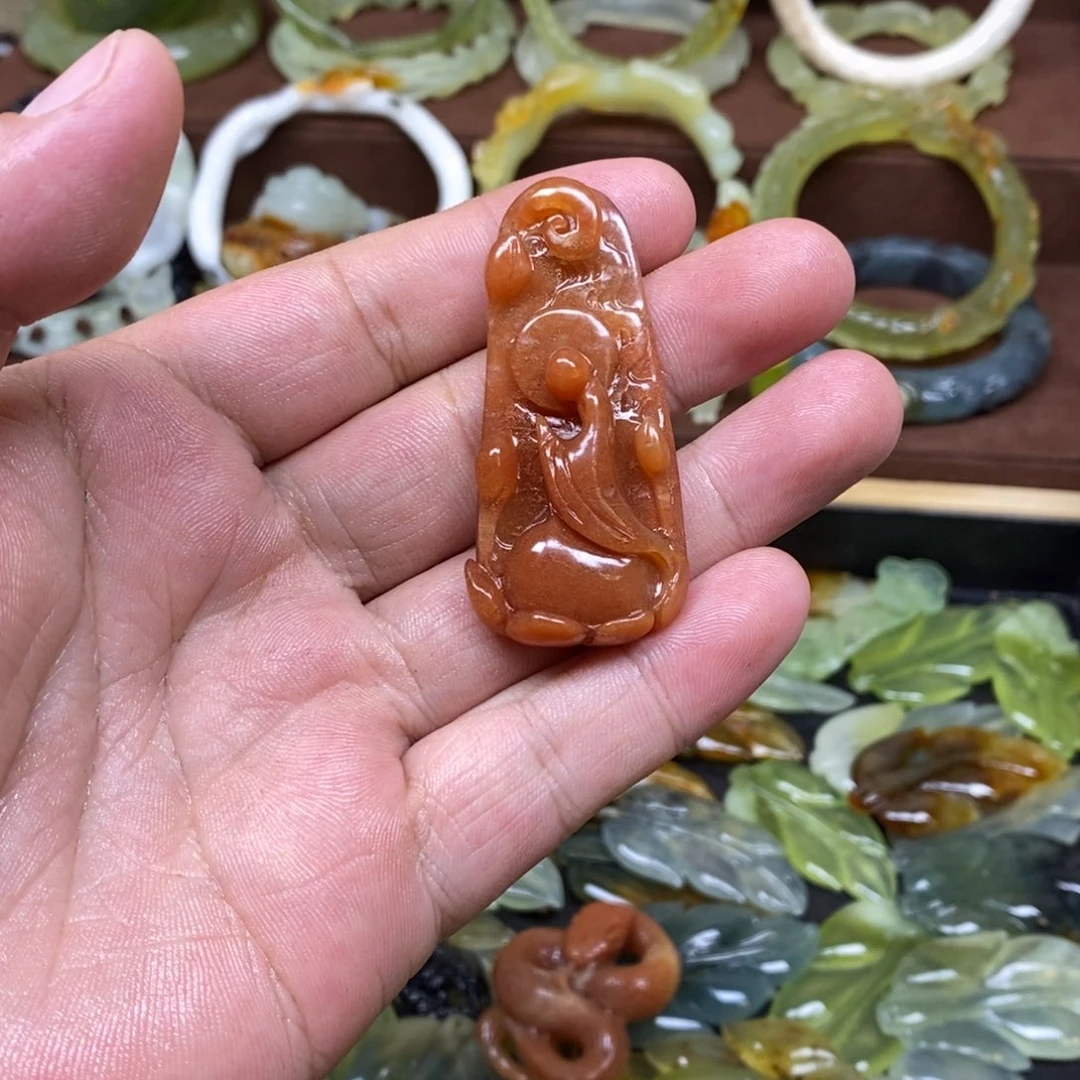 蛇纹石玉吊坠(赠链)未镶嵌炎*