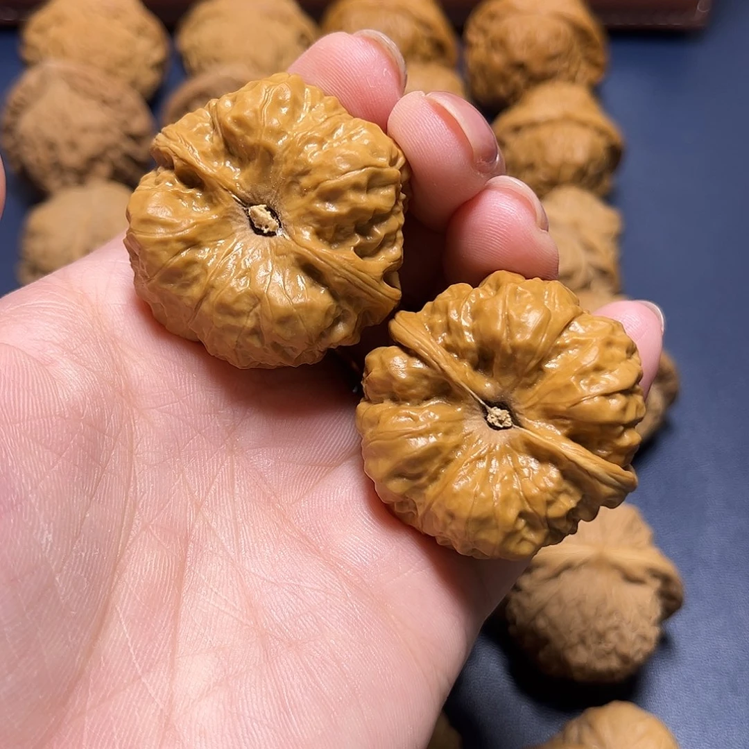 山***羊文玩核桃把件哇哇哇38