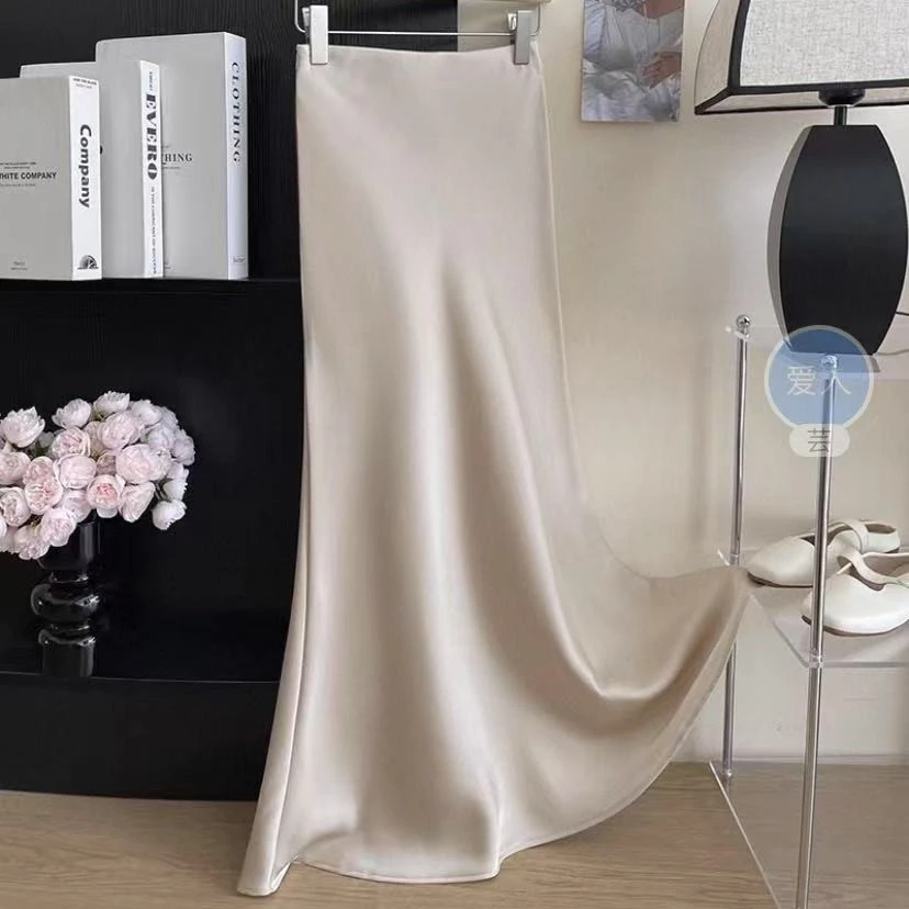 中高腰显瘦长款醋酸缎面鎏光斜裁鱼尾半身裙