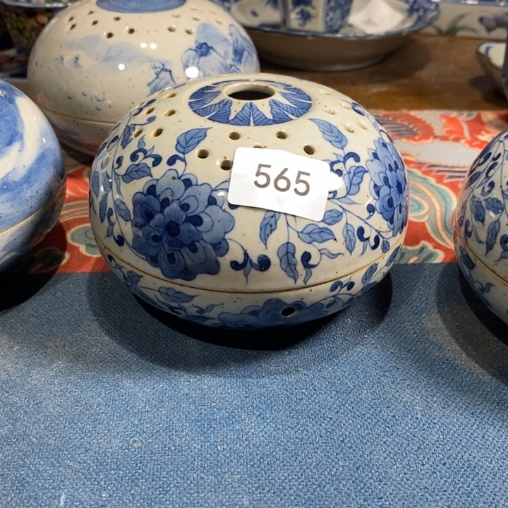 骨***宝青花瓷景德镇手绘缠枝莲香炉