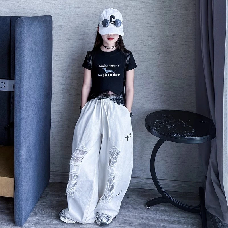 女童破洞牛仔裤夏季蕾丝短袖弯刀裤嘻哈街舞爵士长裤网红两件套潮