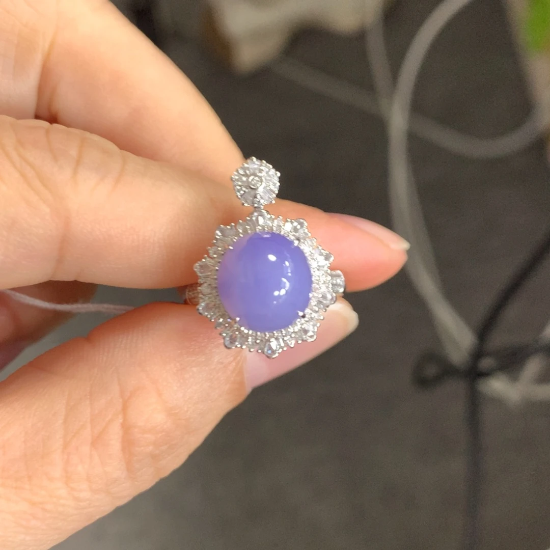 翡翠戒指18K金镶嵌翡翠