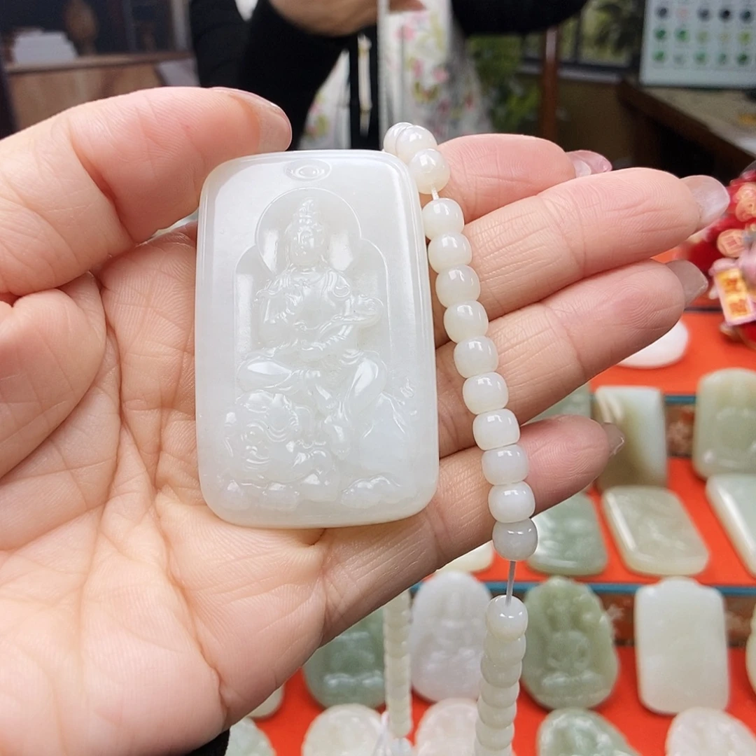 秋***舍和田玉未镶嵌颈饰