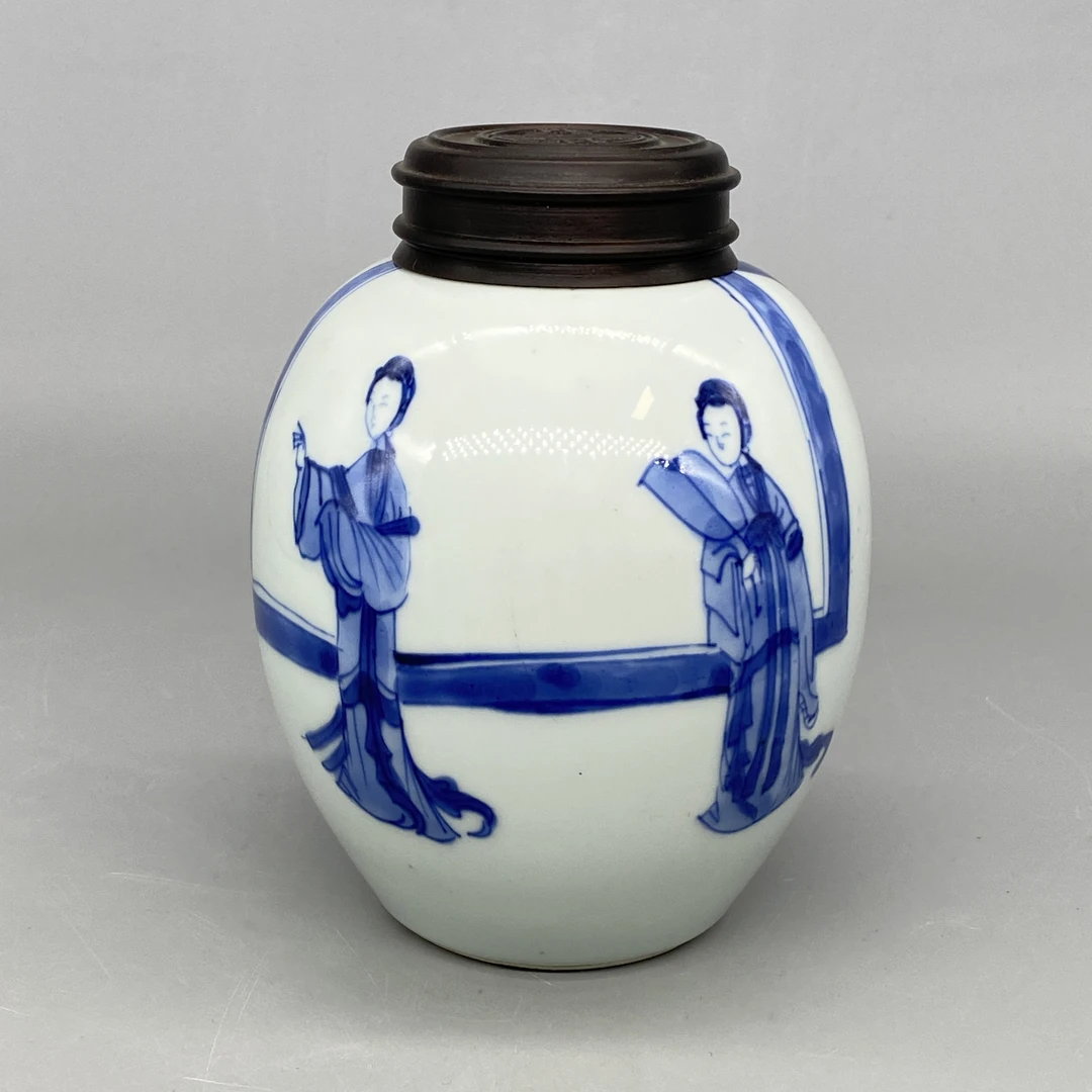 32511019*清康熙青花仕女人莲子罐/瓷器三/江苏省文物总店/MM