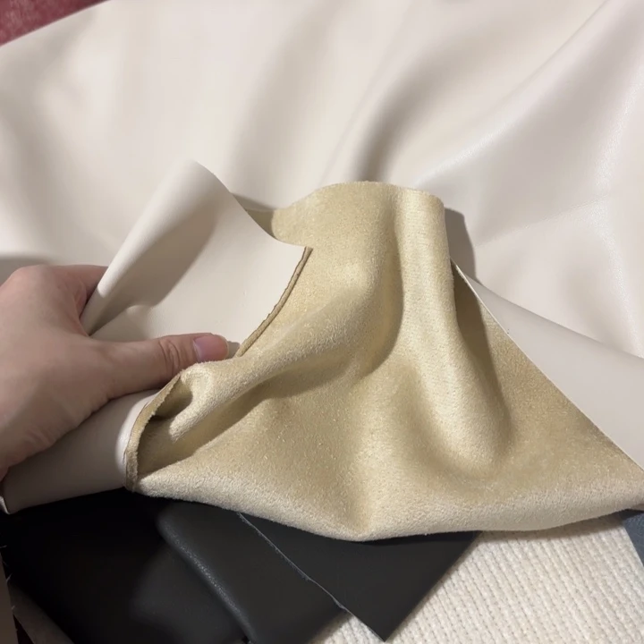 混纺浅卡其高货麂皮1米。