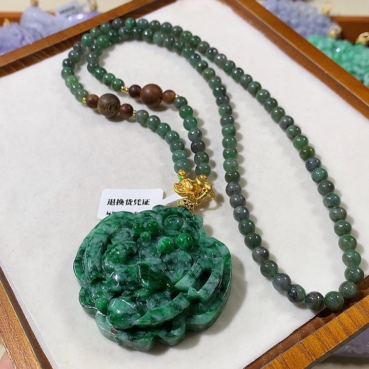 翡翠未镶嵌颈饰翡翠吊坠