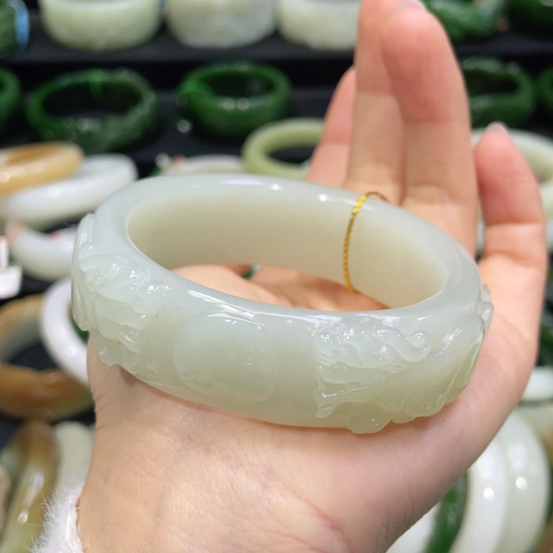 未镶嵌手镯和田玉74