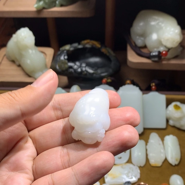 和田玉未镶嵌挂件