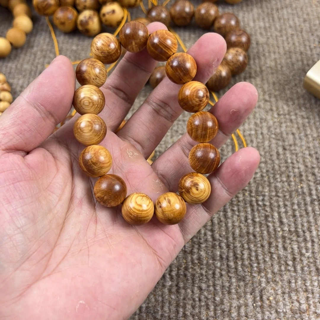 木太行崖柏1.5陈化。。。。。。