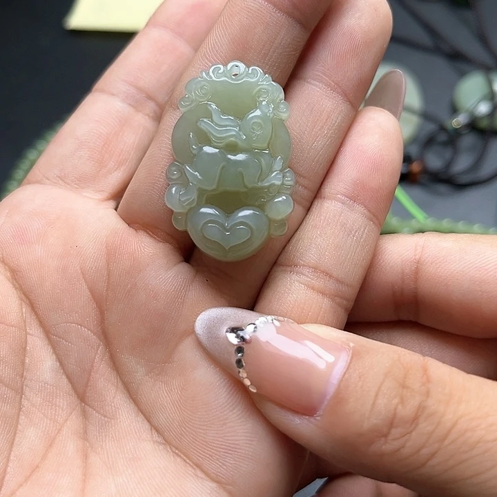 【闪购商品】和田玉未镶嵌颈饰