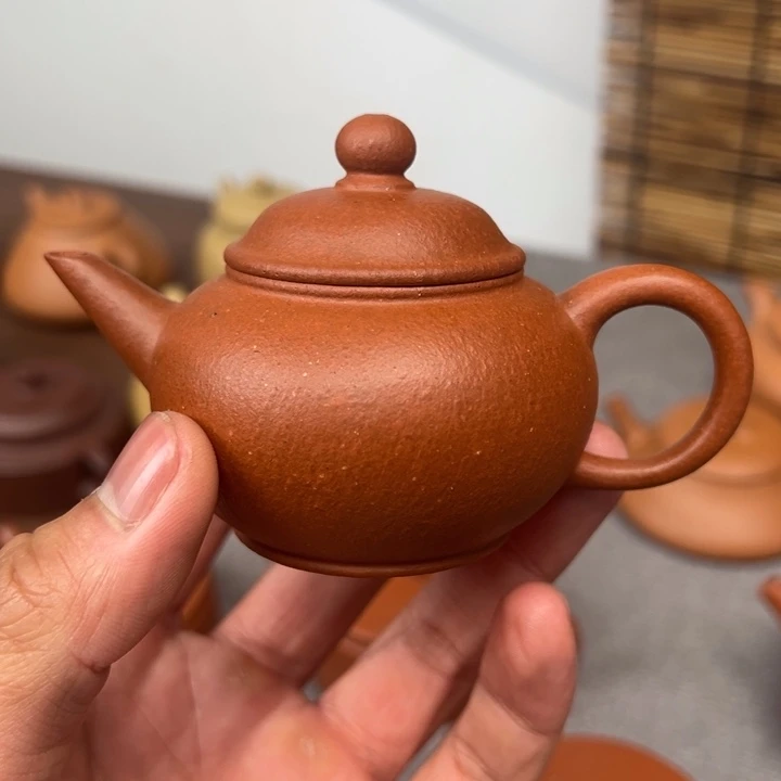 紫砂茶壶红黄泥水平