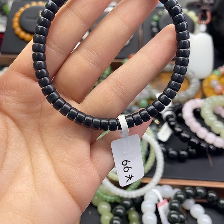 和田玉未镶嵌手串