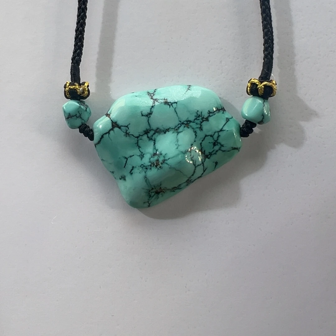 绿松石未镶嵌挂件