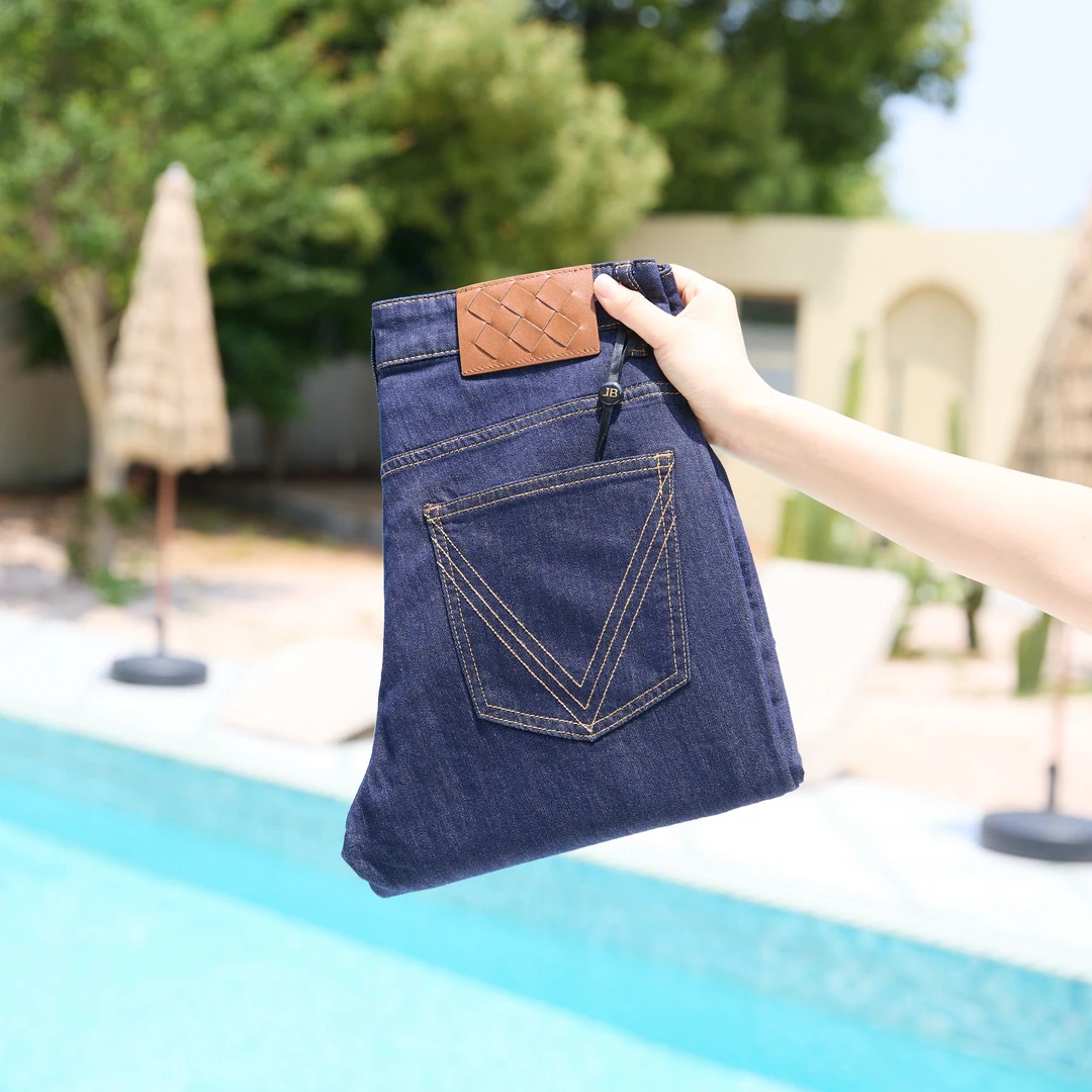 TG春夏2025新款9358 轻奢男士修身小直筒牛仔裤