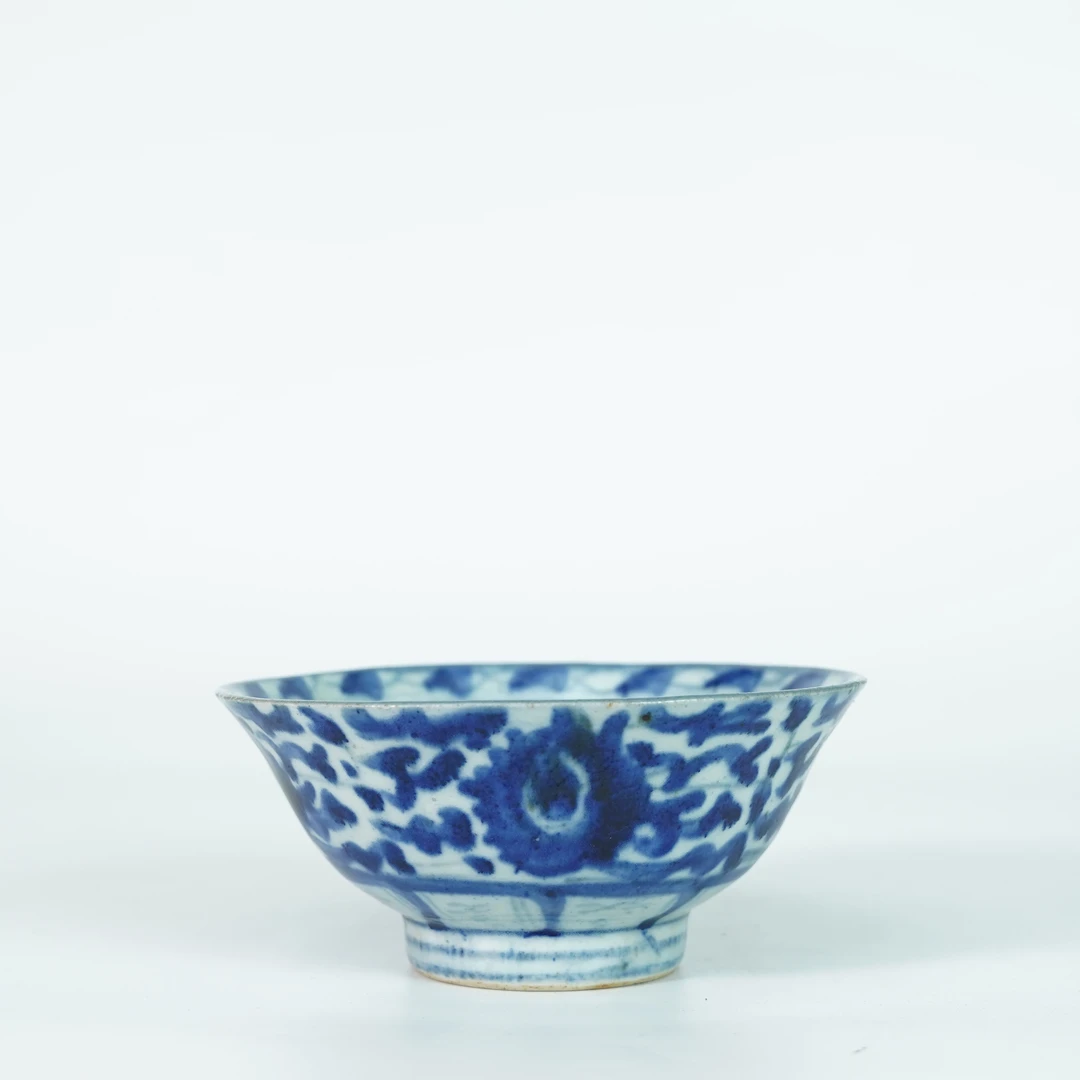 LABC250922004【十竹斋】清中期青花缠枝莲纹赏碗