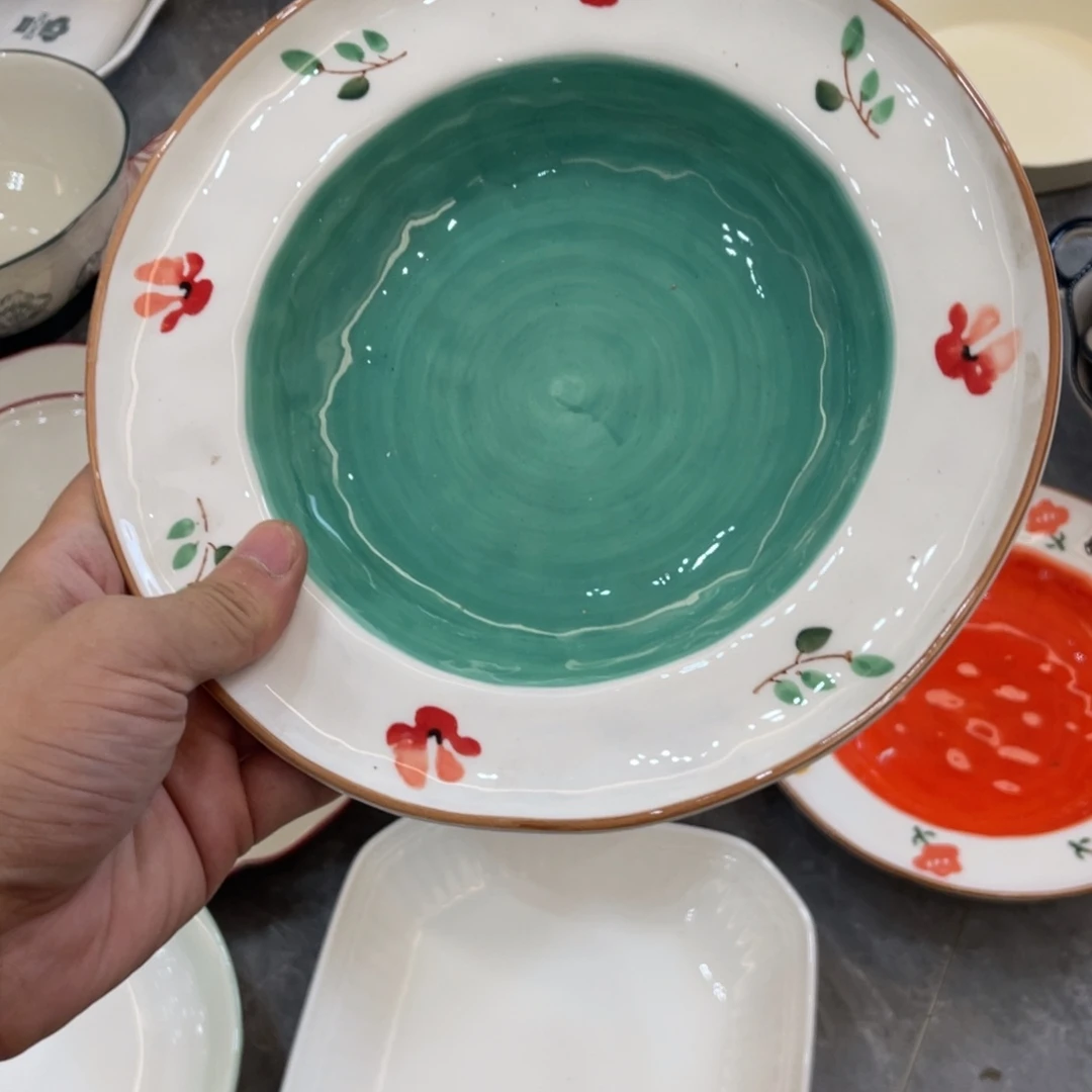 陶瓷微瑕餐具介意勿拍，满18飞！