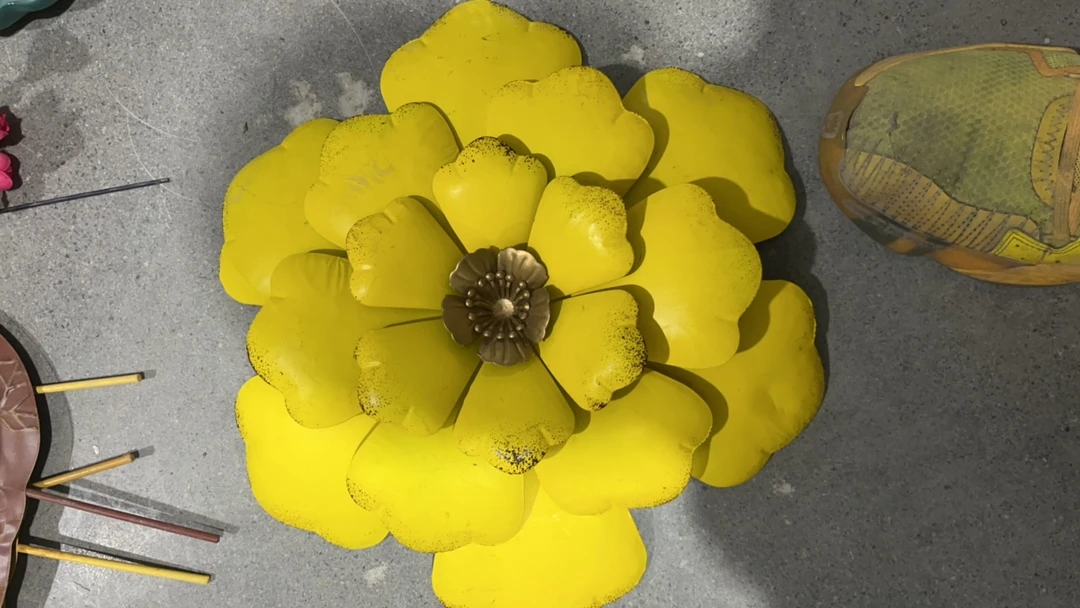 瓷创意铁艺黄色花挂摆件