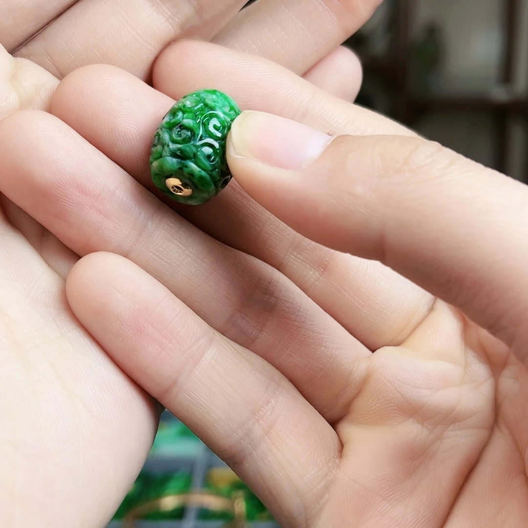 翡翠颈饰18K金镶嵌吊坠