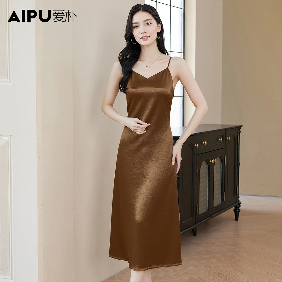 爱朴大码女装110斤到205斤秋季新款高贵大方显瘦吊带连衣裙18603