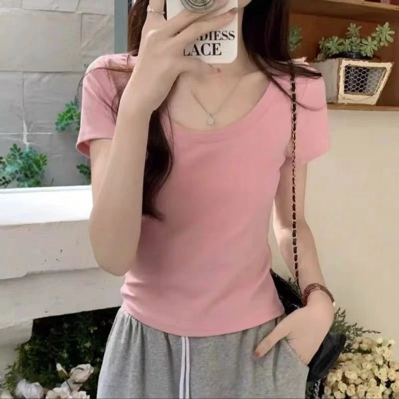多巴胺低圆领正肩短袖T恤女夏季新款修身大领口短款高腰打底衫女