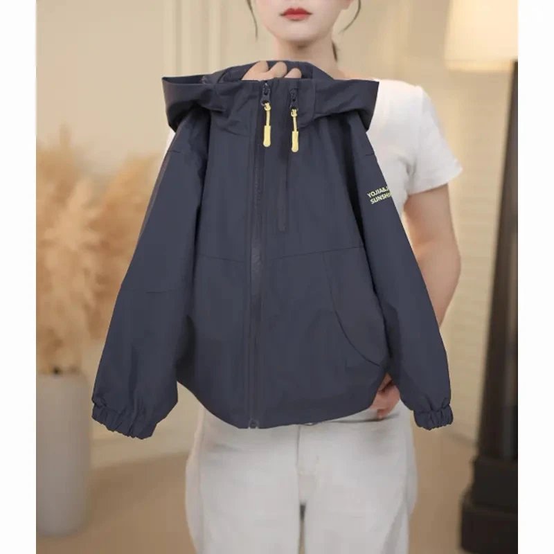 儿童秋款外套2025新款女童中大童洋气软壳外套春秋休闲连帽上衣潮