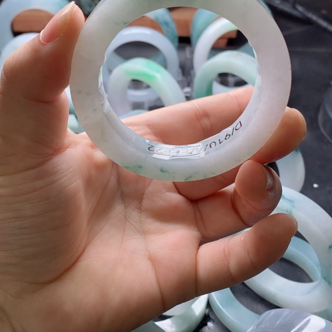 定制翡翠定制翡翠手镯未镶嵌