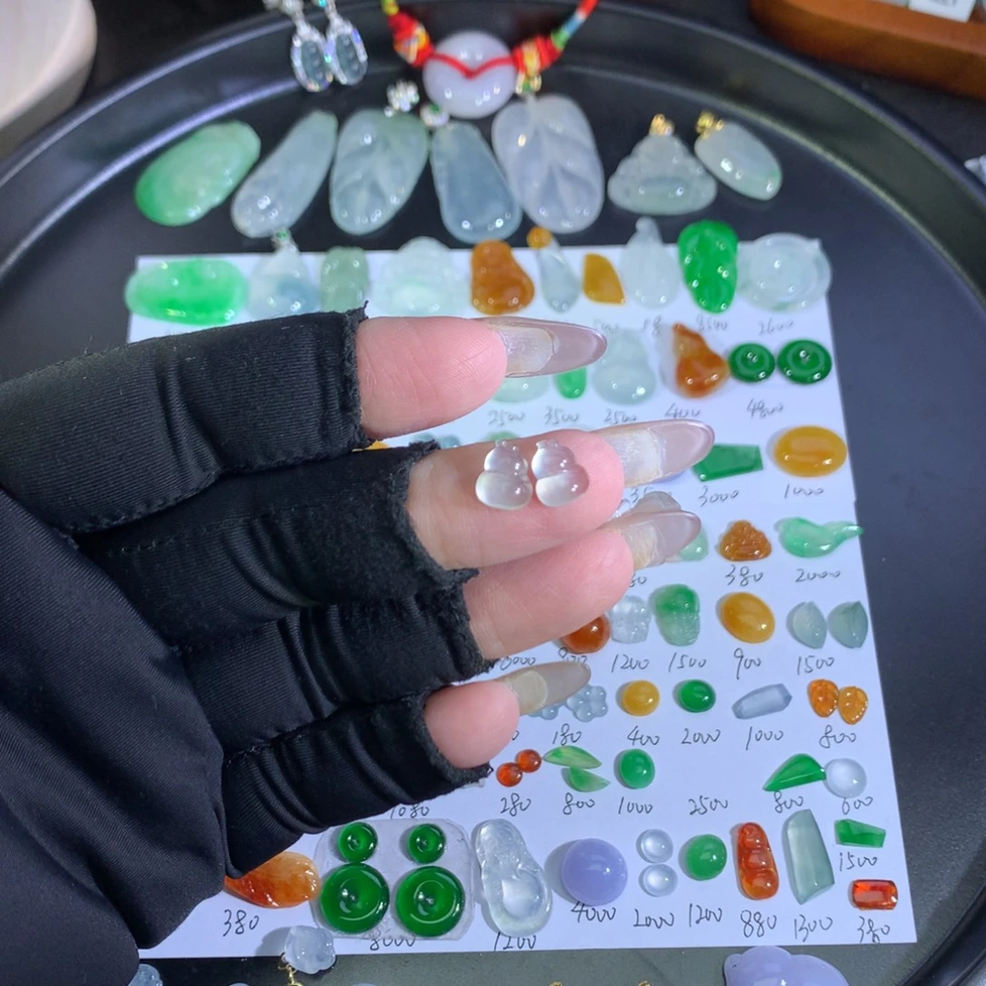 翡翠未镶嵌吊坠(不含链)冰葫芦