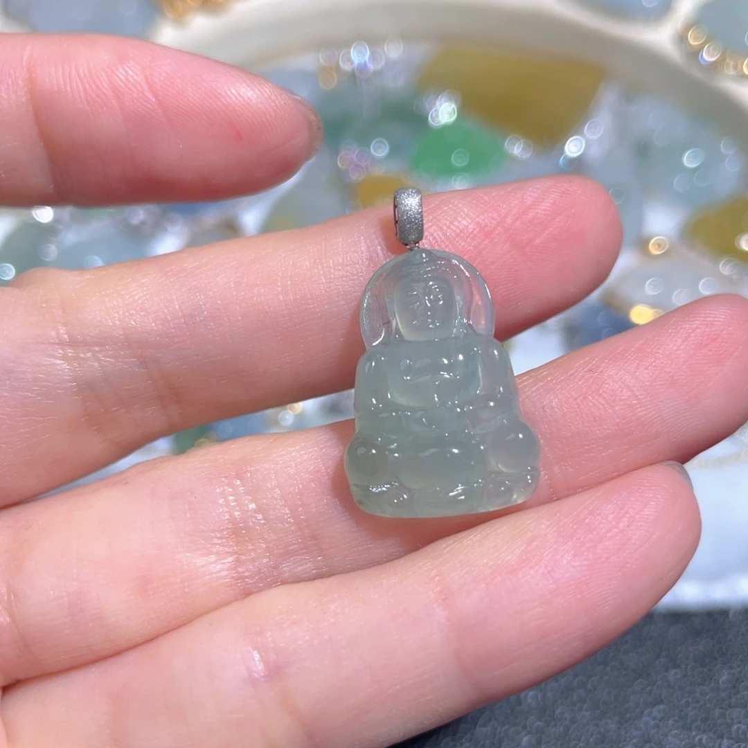 翡翠颈饰18K金镶嵌翡翠