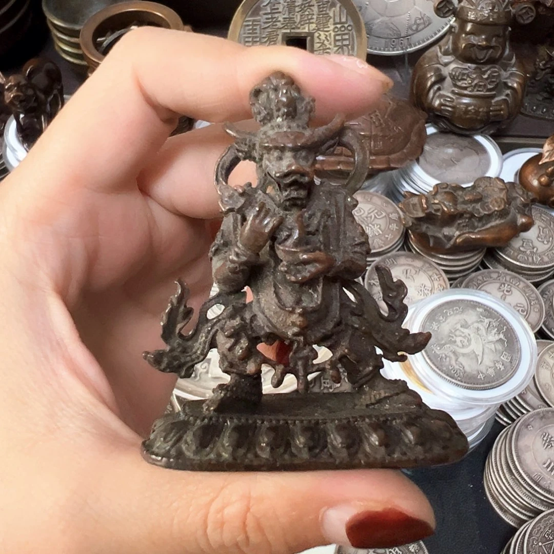金属复古风格摆件