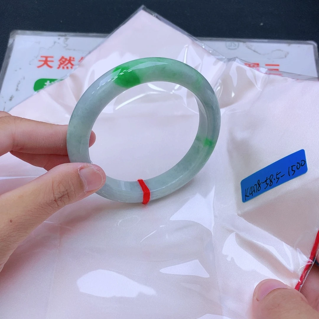 未镶嵌手镯翡翠翡翠