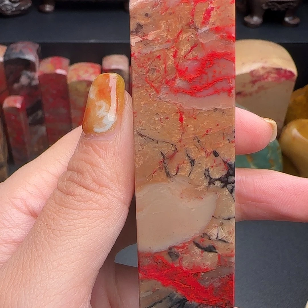 昌化石昌化鸡血石