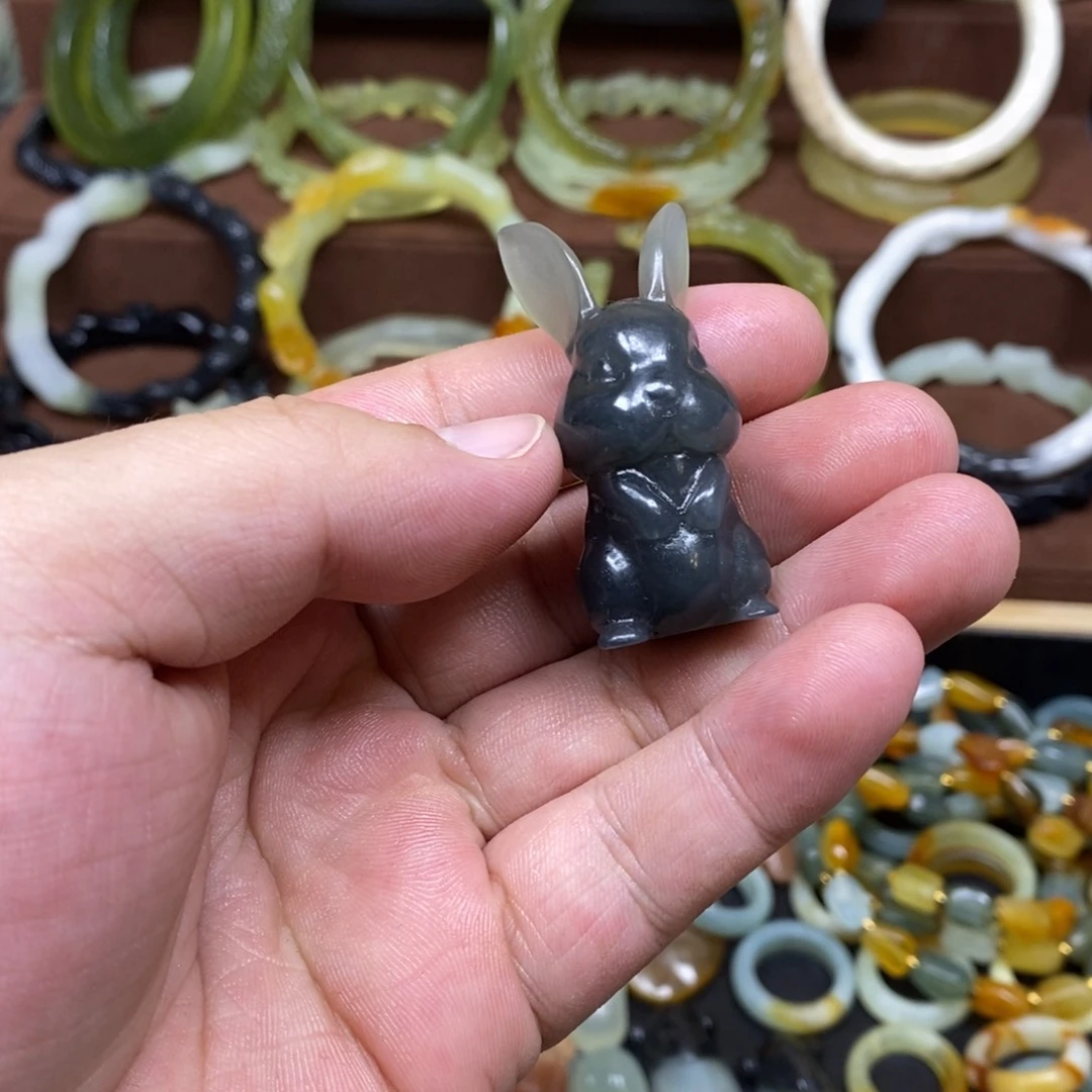 蛇纹石玉吊坠(不含链)未镶嵌白***佬