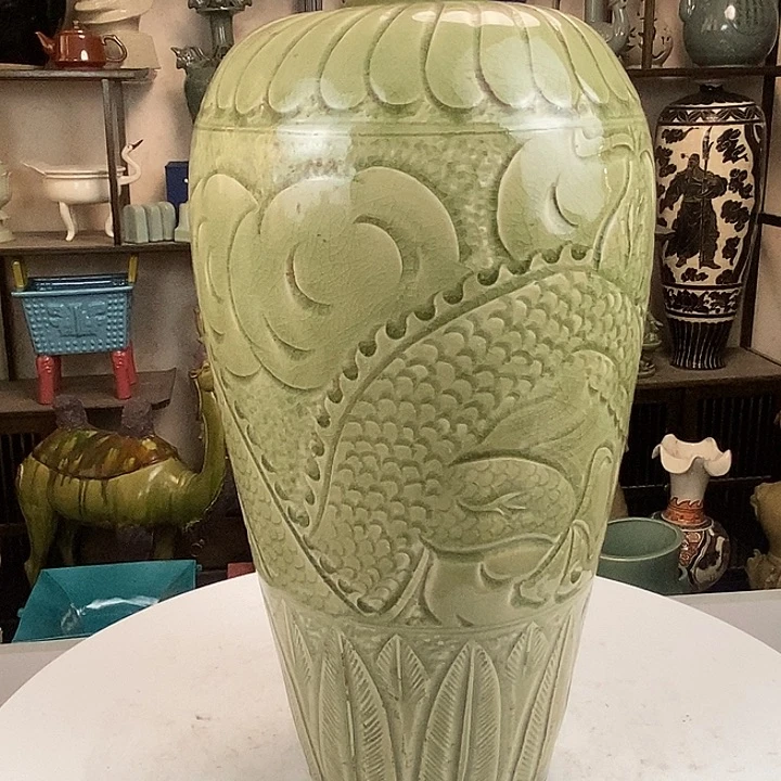 耀州窑刻花梅瓶漏了