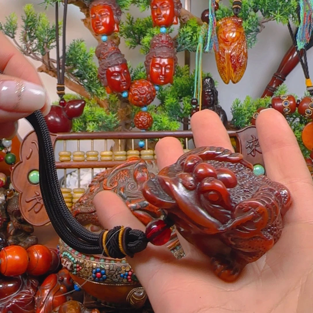 琥珀裸石未镶嵌手把