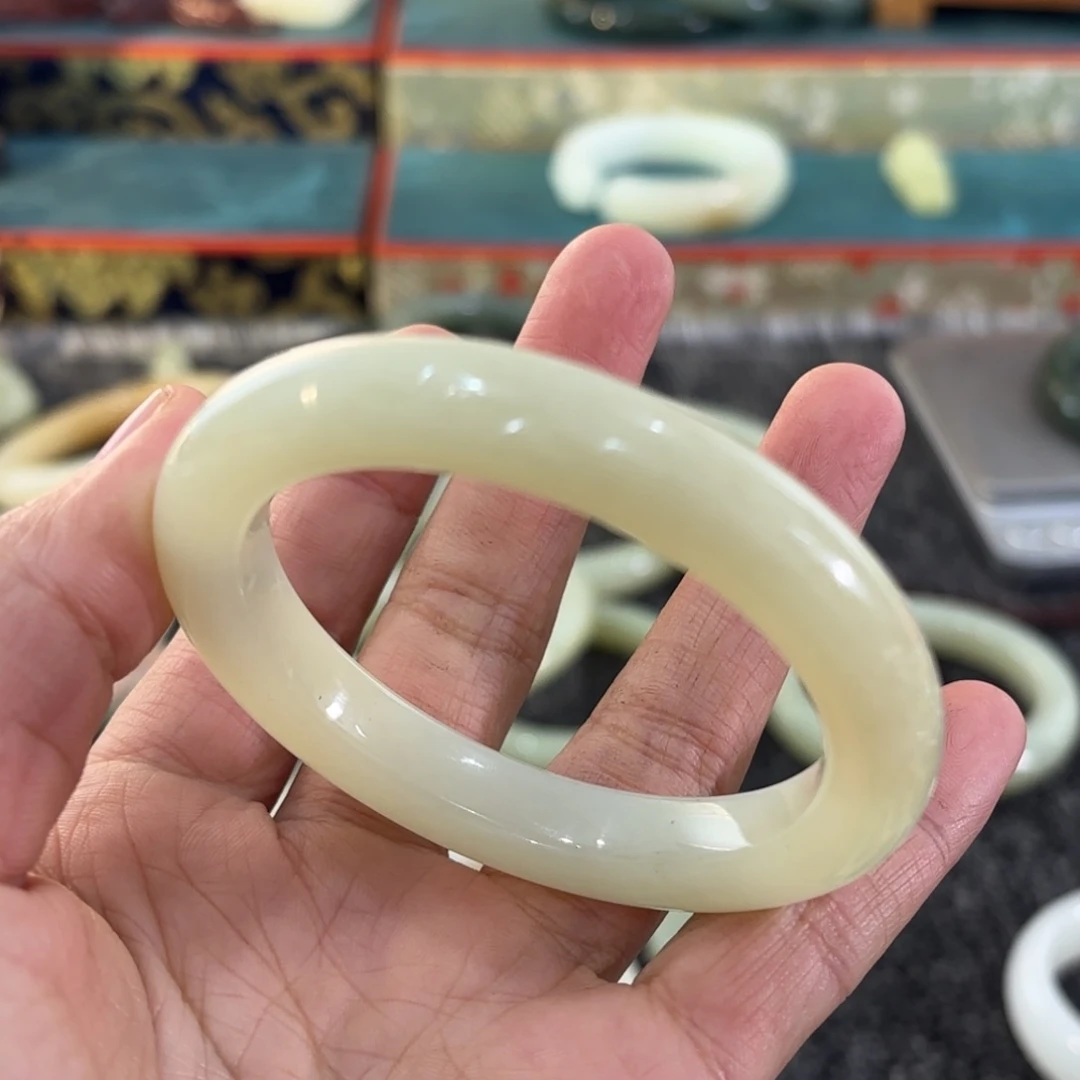 和田玉（糖玉）未镶嵌手链