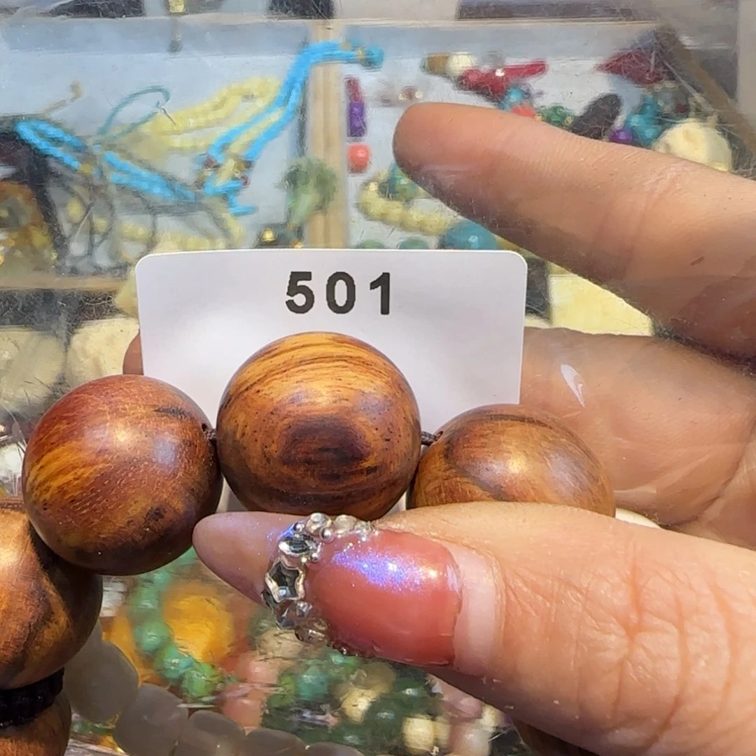 非洲紫檀（红花梨）不***