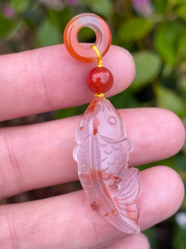 精品南红锦鲤配饰提溜，高冰飘花，尺寸14x31.5x7mm