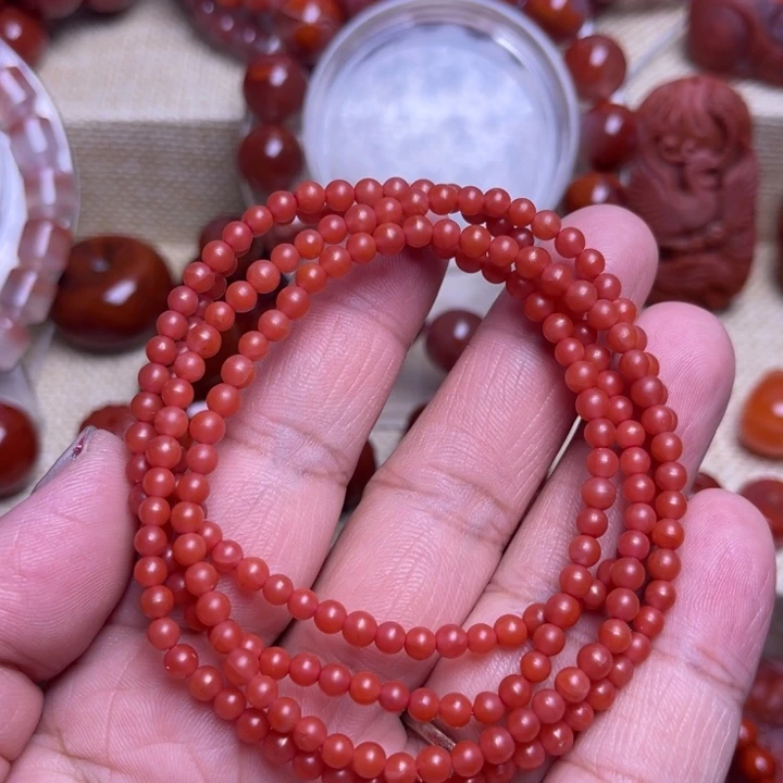 南红玛瑙未镶嵌手链3．5 M