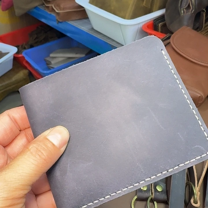 疯马牛皮雾霾蓝色钱包一个
