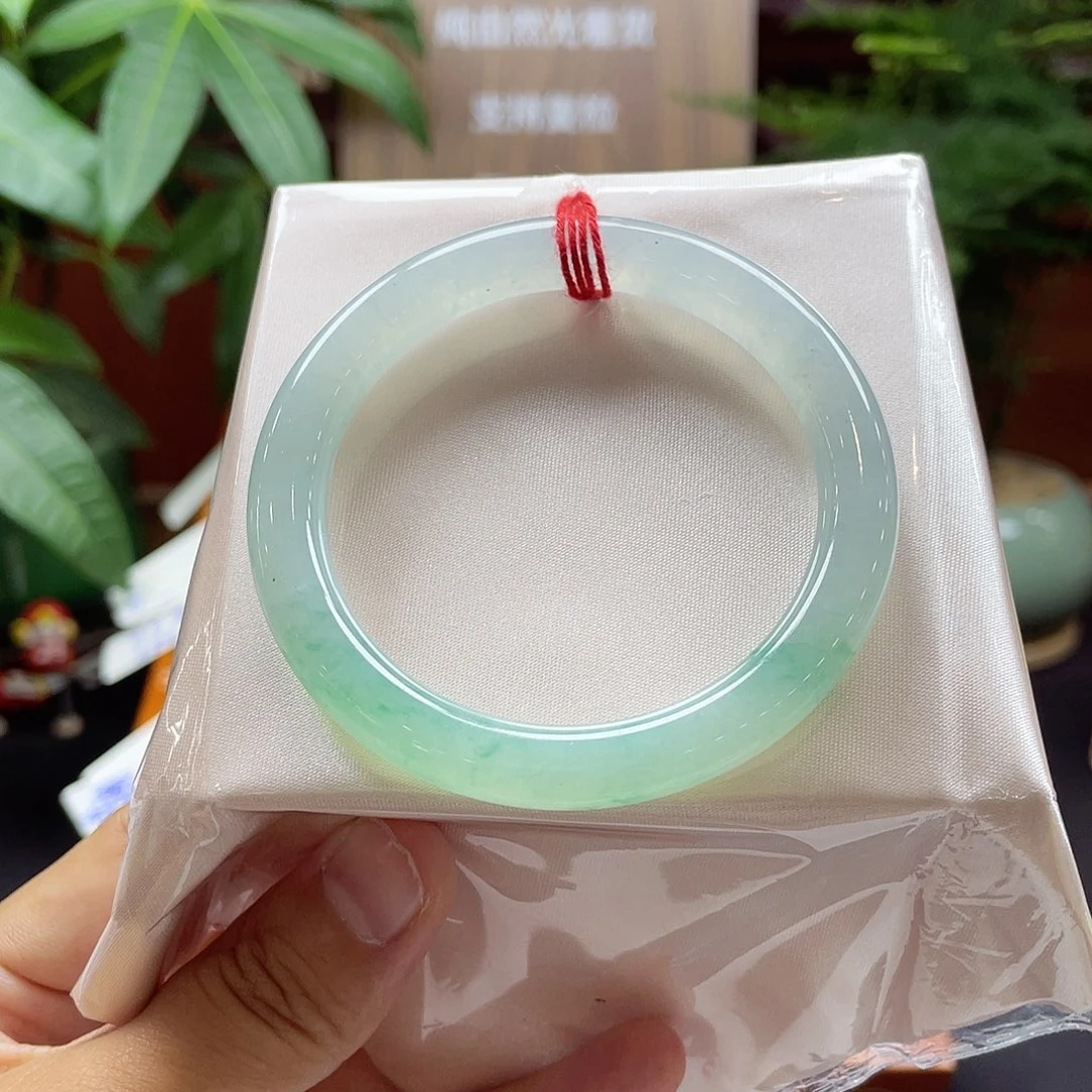 翡翠手镯未镶嵌9 号链接