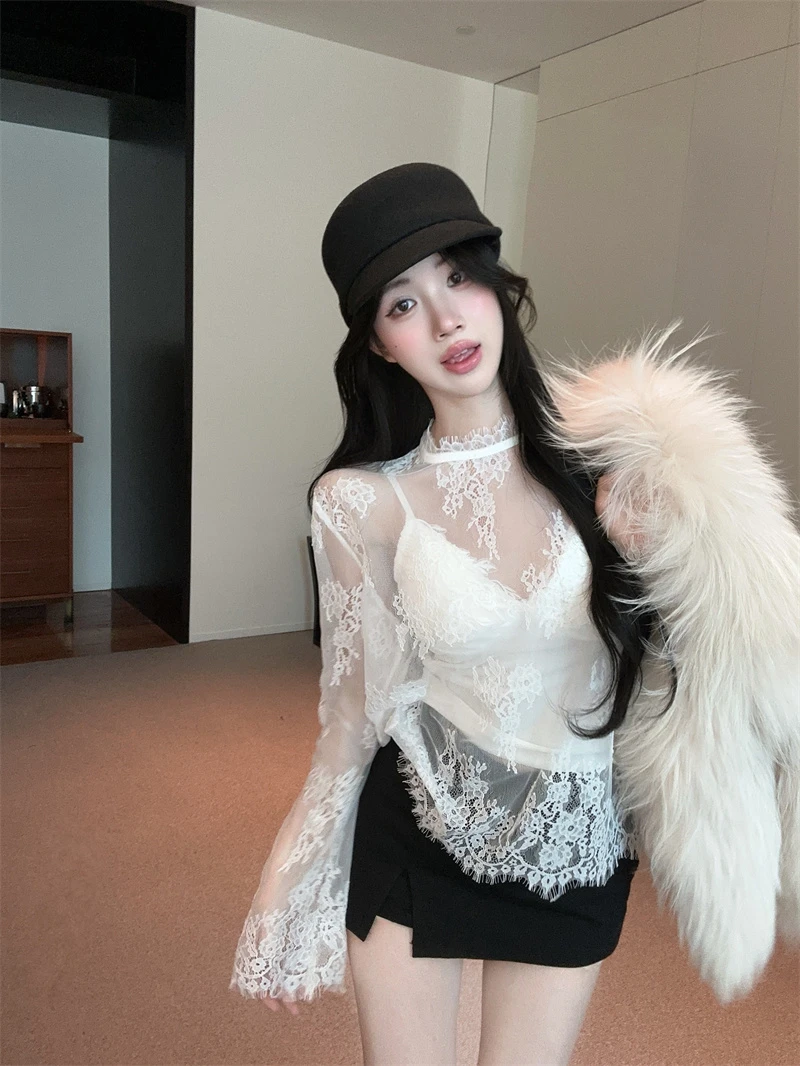 2025秋季时尚新款蕾丝镂空透视长袖T恤女宽松显瘦叠穿打底衫上衣