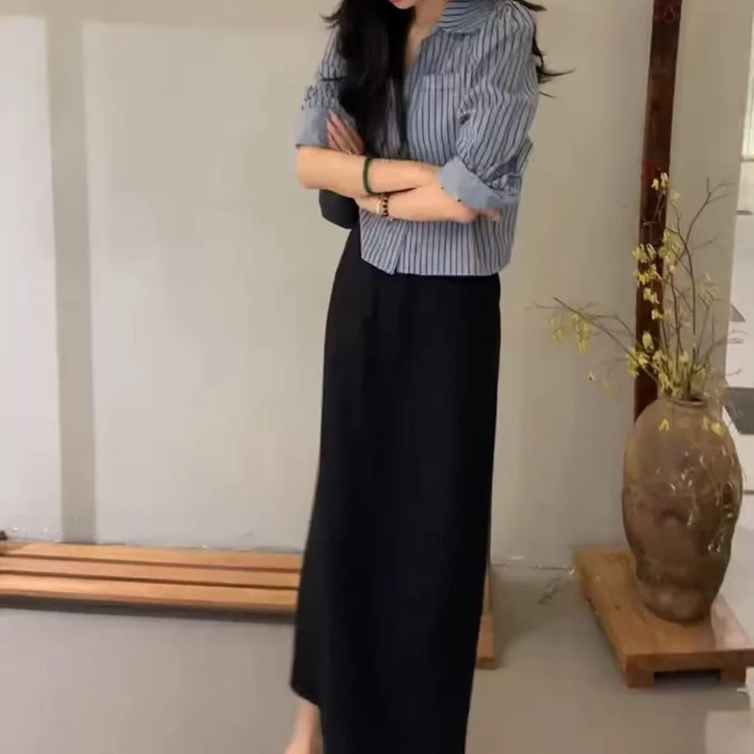 2025春季新款时尚显瘦气质女士网红洋气两件套百搭款D7573