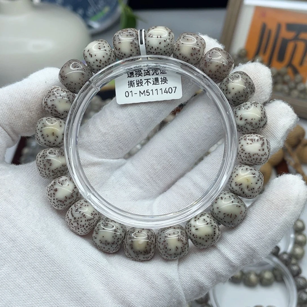 W***D手串星月菩提12×11灰冰侧留白同枝M66