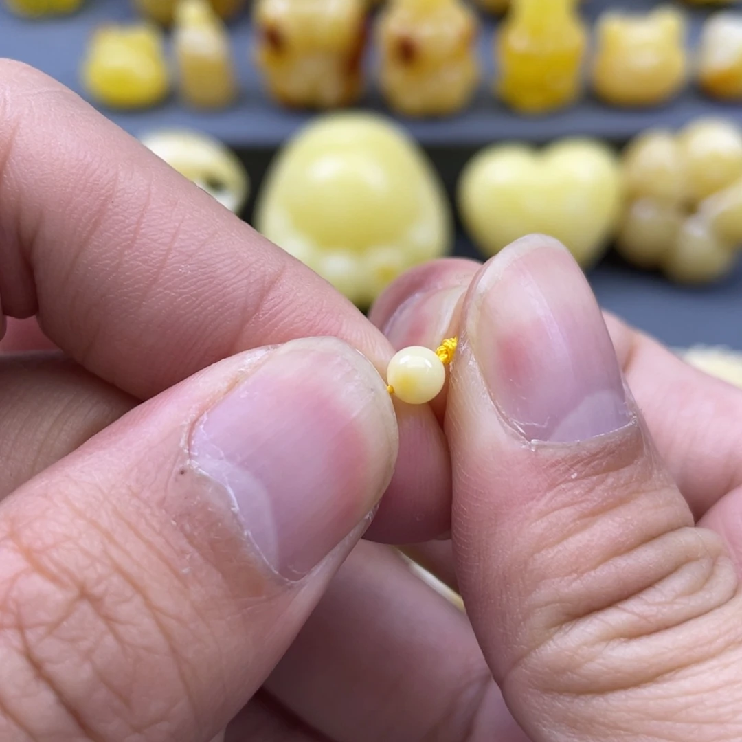 琥珀裸石未镶嵌Y*蜜蜡