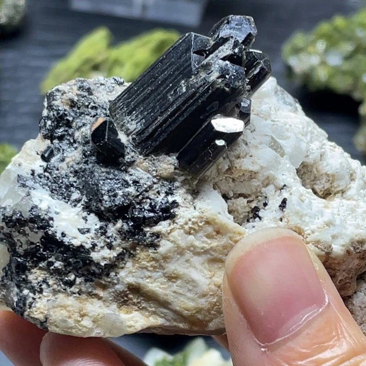 水晶珠宝半成品未镶嵌哼*猪