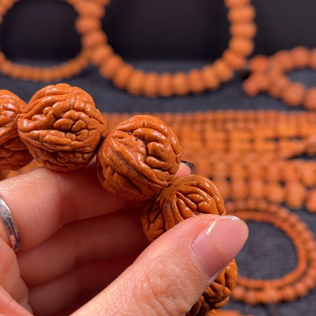 天***星桃核手串A3链接手串