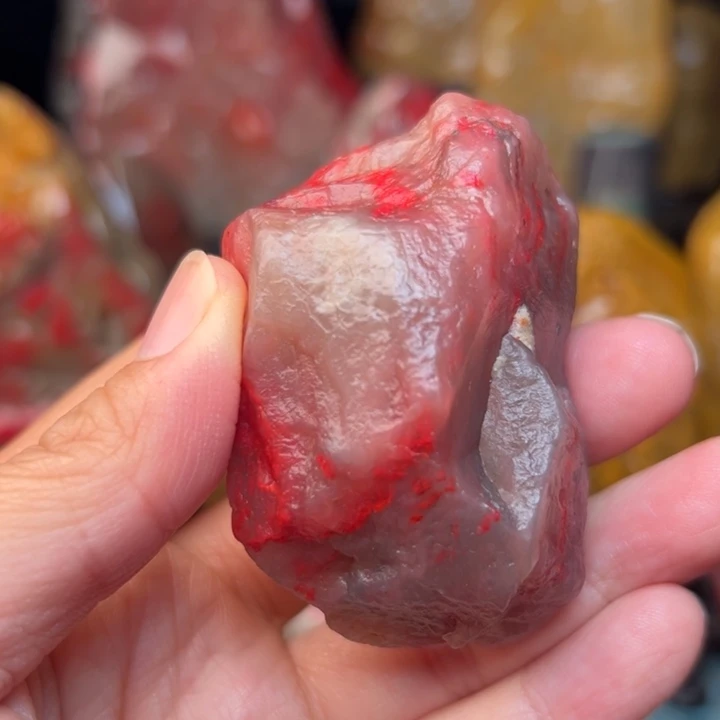 巴林鸡血石雄****社鸡血石原石