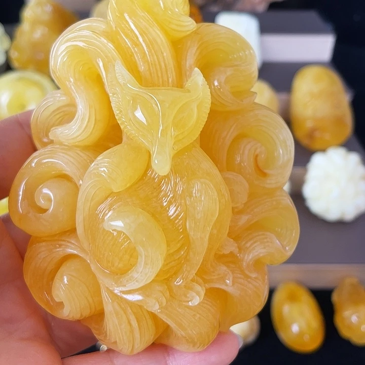 软***桃琥珀未镶嵌珠宝奇石