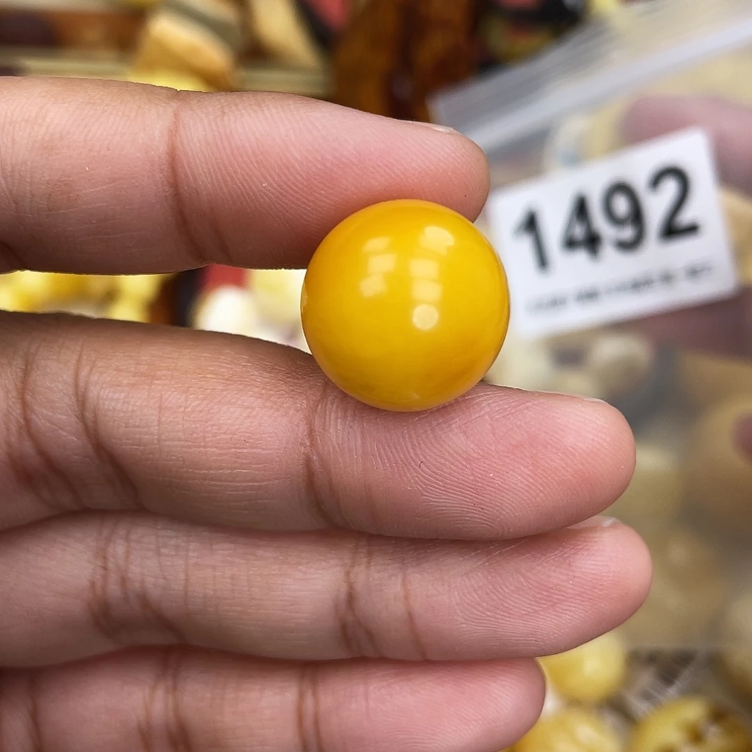 蜜蜡未镶嵌珠宝奇石17